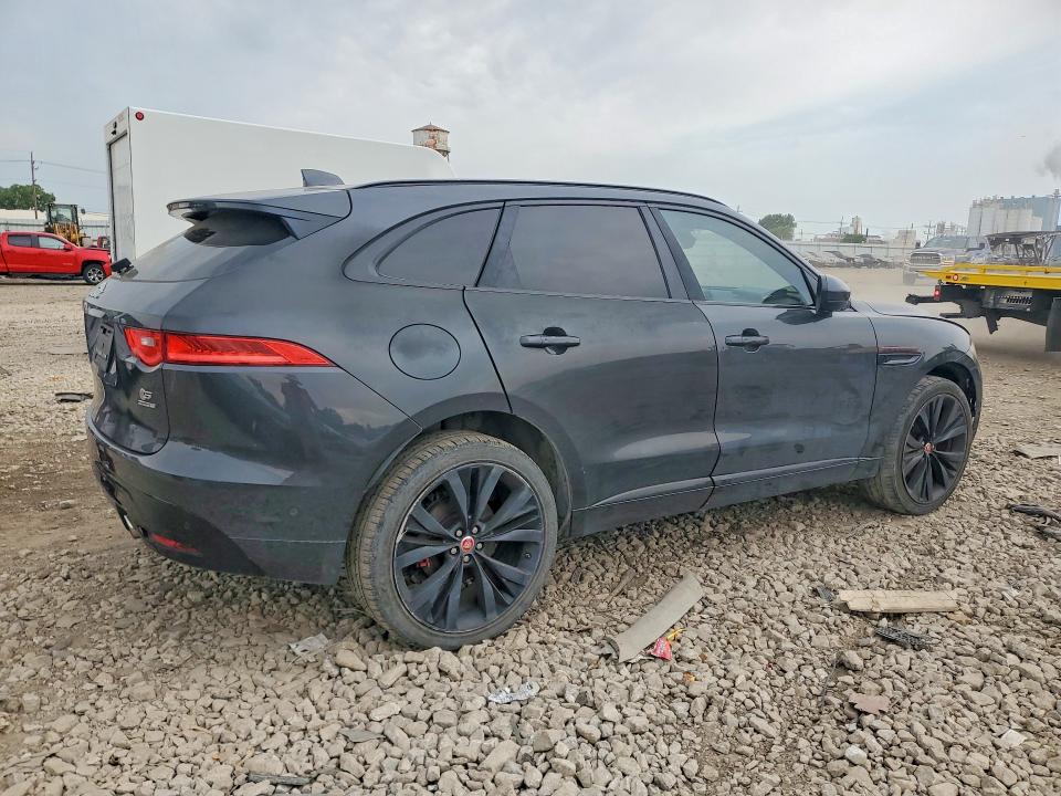 2017 Jaguar F-Pace VIN SADCM2BV6HA498253 COPART salvage auction — MINOR DENT/SCRATCHES, Mi - Certificate Of Title, sold $4,000 on 2026-09-23 (photo 3)