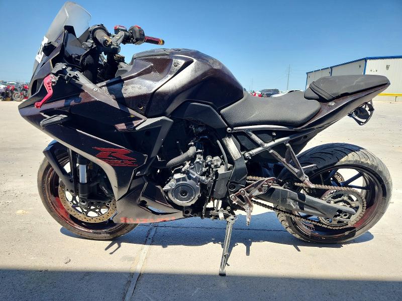 2024 Suzuki Gsx VIN JS1EM13B2R7100936 COPART salvage auction — ROLLOVER, TX - SALVAGE VEHICLE TITLE, sold $675 on 2026-09-08 (photo 3)