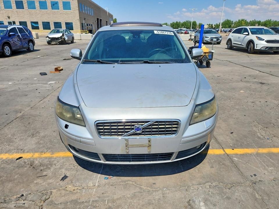 2007 Volvo S40 VIN YV1MH682372287782 COPART salvage auction — HAIL, Co - Cert Of Title-Rebuilt Salvage, sold $325 on 2026-08-17 (photo 5)