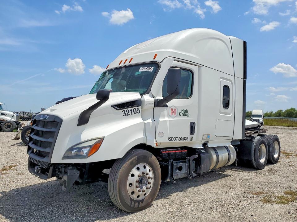 2022 Freightliner Cascadia VIN 3AKJHPDV5NSNH9769 — COPART salvage auction photo