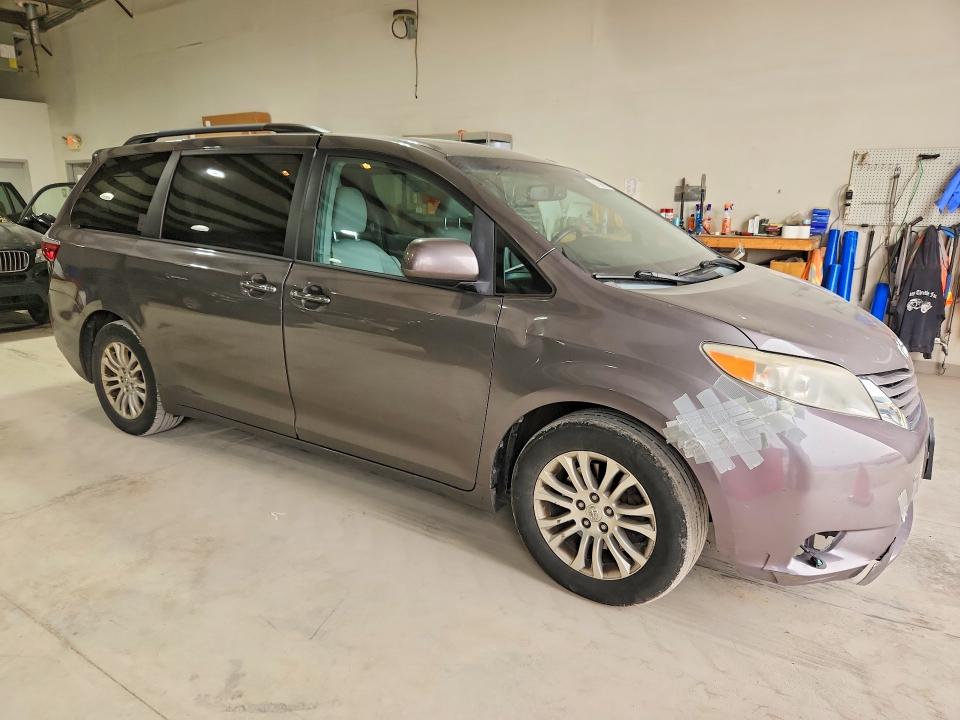 2015 Toyota Sienna VIN 5TDYK3DC2FS546730 COPART salvage auction — SIDE, Va - Certificate Of Title, sold $1,050 on 2026-07-24 (photo 4)