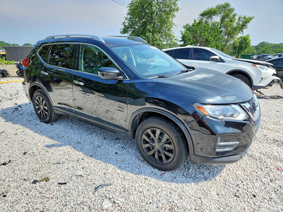 2017 Nissan Rogue VIN JN8AT2MV9HW259287 COPART salvage auction — MINOR DENT/SCRATCHES, Wv - Certificate Of Title, sold $925 on 2026-07-16 (photo 4)