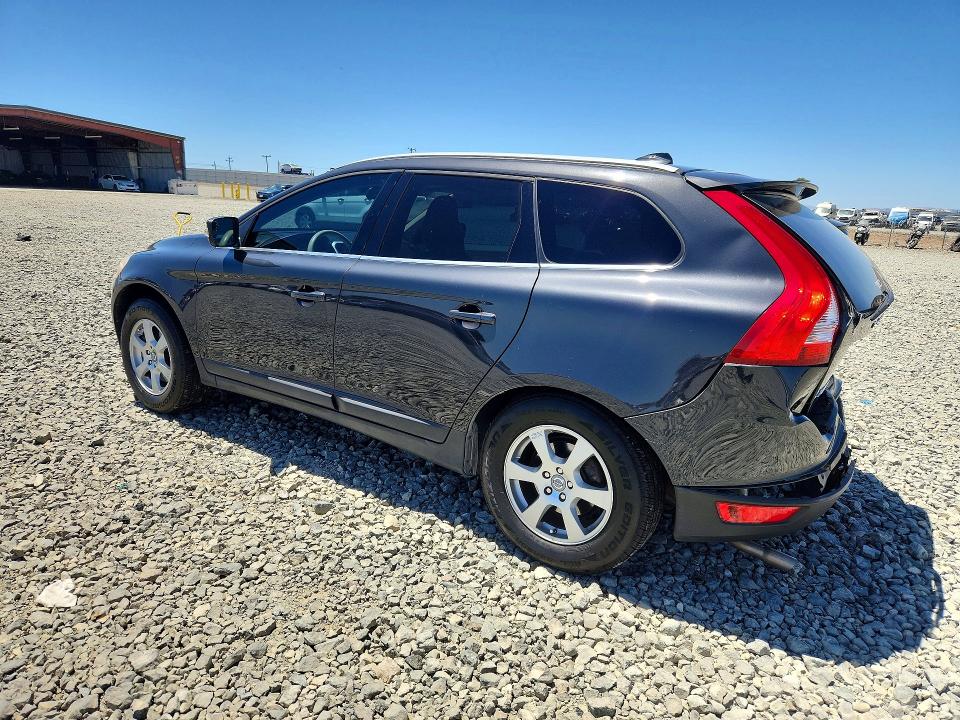 2011 Volvo Xc60 VIN YV4940DZ1B2210101 COPART salvage auction — REAR END, Ca - Salvage Certificate, sold $550 on 2026-08-20 (photo 2)