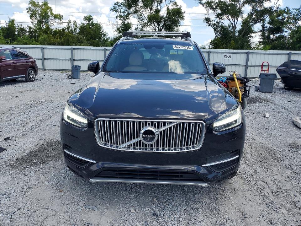 2017 Volvo Xc90 VIN YV4BC0PL4H1114263 COPART salvage auction — MINOR DENT/SCRATCHES, FL - CERTIFICATE OF TITLE, sold $1,600 on 2026-08-11 (photo 5)