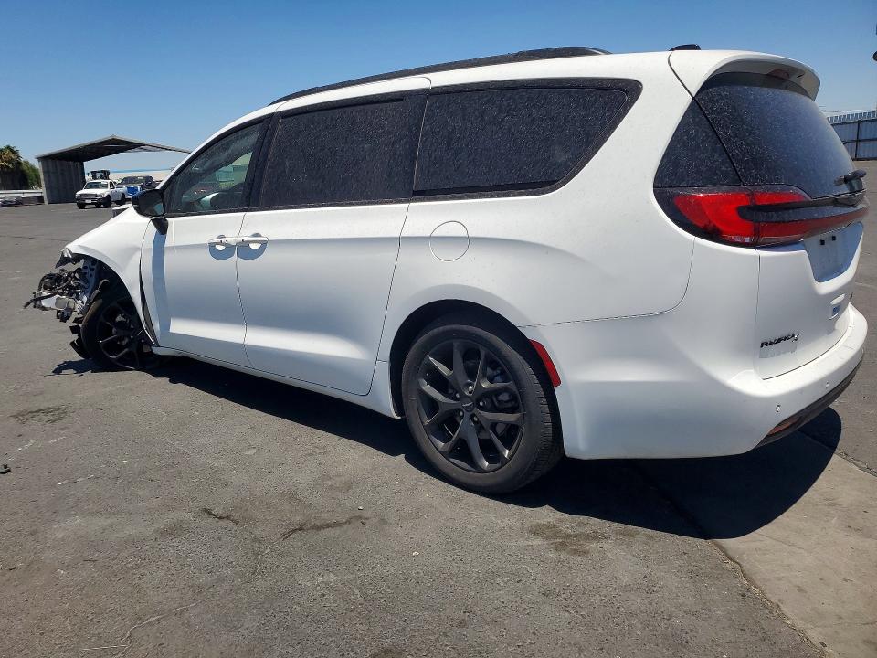 2025 Chrysler Pacifica VIN 2C4RC1GG1SR513113 COPART salvage auction — FRONT END, Fl - Cert Of Title Slvg Rebuildable, sold $70 on 2026-07-27 (photo 2)