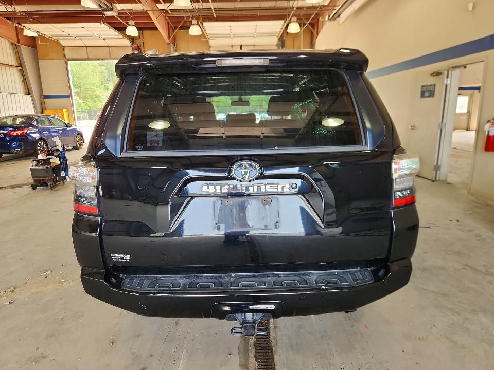2017 Toyota 4runner VIN JTEBU5JR6H5452696 COPART salvage auction — MINOR DENT/SCRATCHES, Va - Cert Of Title - Salvage, sold $9,200 on 2026-07-31 (photo 6)