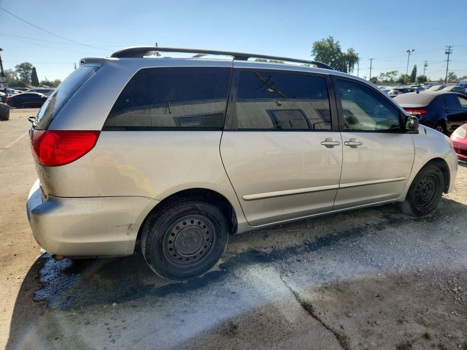 2010 Toyota Sienna VIN 5TDKK4CC6AS326111 COPART salvage auction — NORMAL WEAR, CA - DLR/DIS/EXP ONLY SALVAGE TITLE, sold $225 on 2026-07-20 (photo 3)