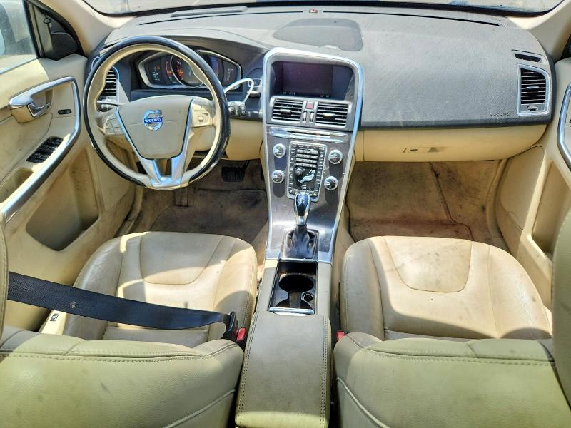 2016 Volvo Xc60 VIN YV4612RM1G2810838 COPART salvage auction — MECHANICAL, Ca - Dis/Dlr/Exp Only Clean Title, sold $2,350 on 2026-08-10 (photo 8)