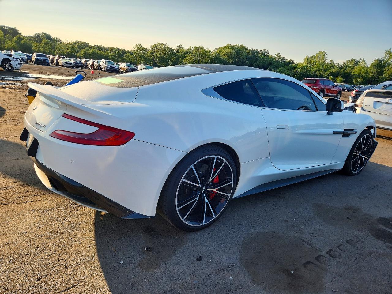 2014 Aston Martin V12 Vanquish VIN SCFLDCFP2EGJ00902 COPART salvage auction — Front End, St - Salvage Title, sold $31,750 on 2026-09-25 (photo 3)