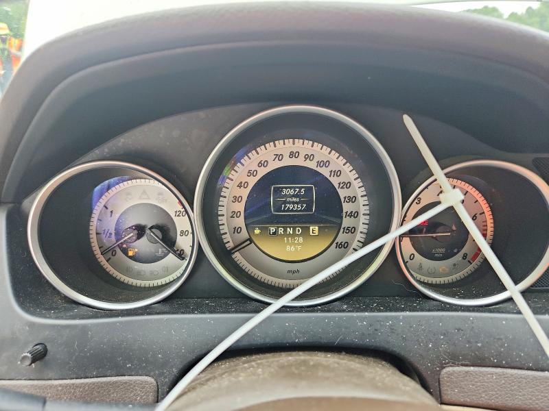 2012 Mercedes-benz C-klasse VIN WDDGF8BB3CR226324 COPART salvage auction — MINOR DENT/SCRATCHES, MD - CERTIFICATE OF TITLE, sold $700 on 2026-07-31 (photo 9)