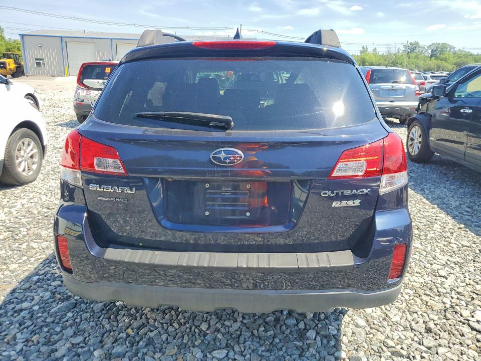 2014 Subaru Outback VIN 4S4BRBMC6E3215253 COPART salvage auction — MINOR DENT/SCRATCHES, MA - CERT OF TITLE-RECONSTRCTD COLL, sold $125 on 2026-07-30 (photo 6)