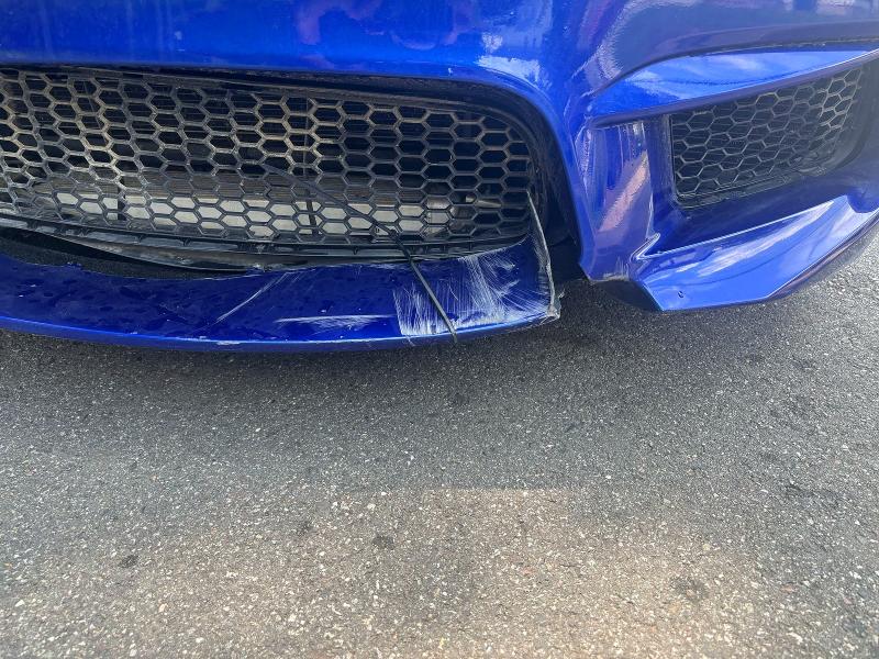 2013 BMW M6 VIN WBSLZ9C54DC985785 COPART salvage auction — NORMAL WEAR, Va - Certificate Of Title (P), sold $8,700 on 2026-07-31 (photo 9)