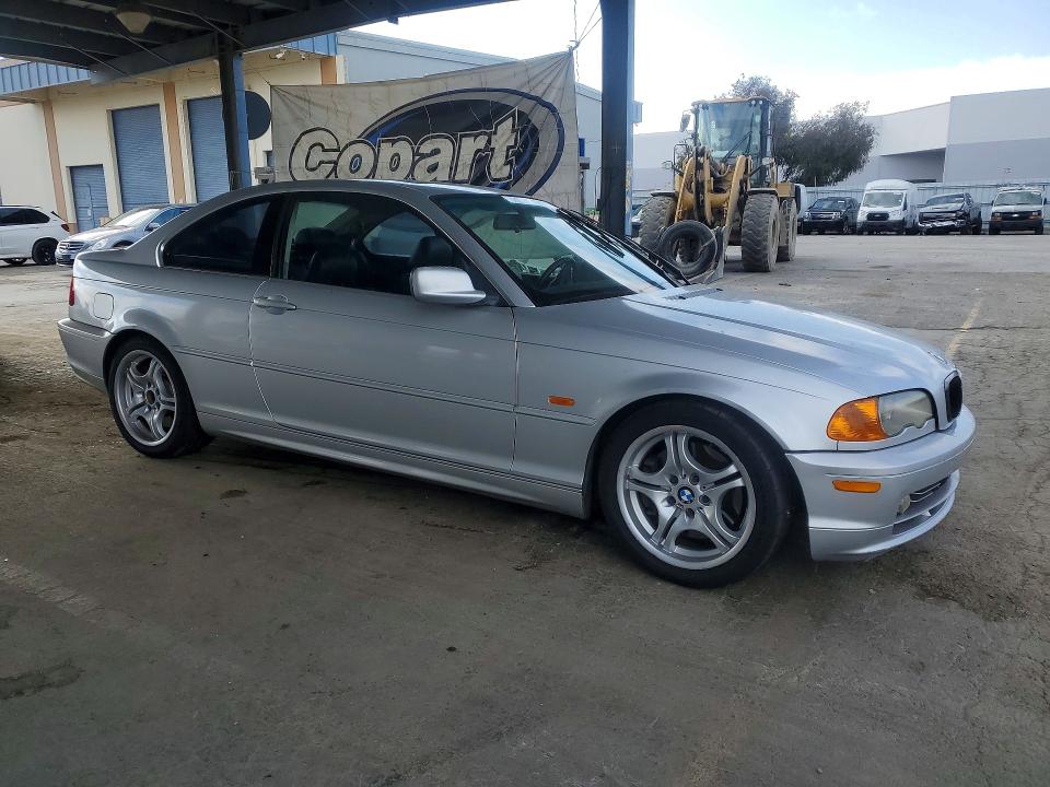 2001 BMW 3 series VIN WBABN53471JU37492 COPART salvage auction — SIDE, CA - SALVAGE CERTIFICATE, sold $25 on 2026-07-23 (photo 4)