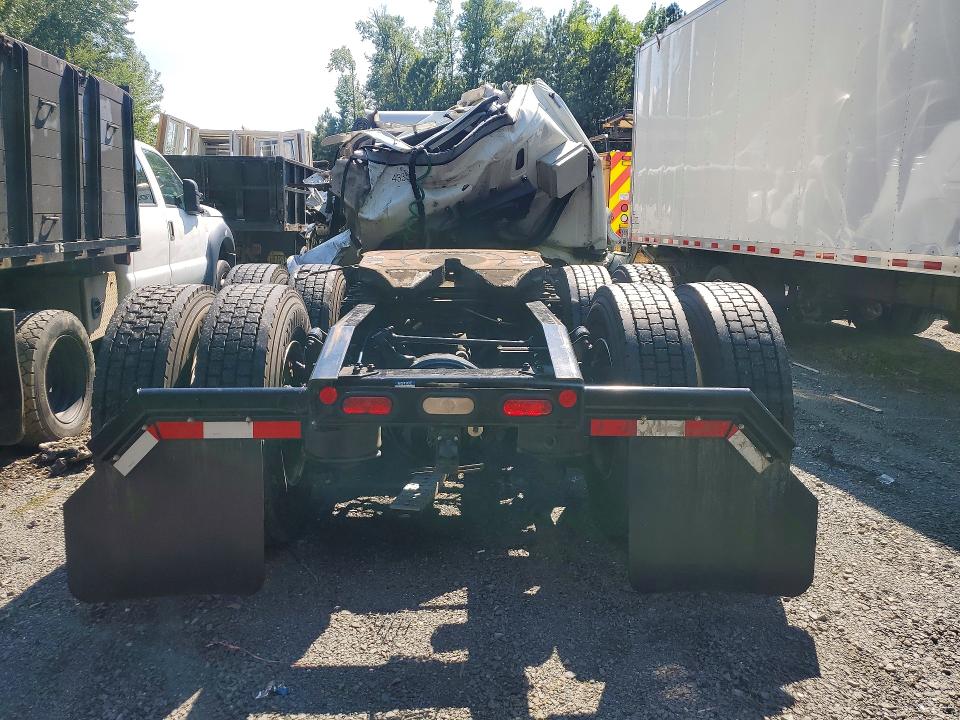 2022 Freightliner Cascadia 126 VIN 3AKJHHDR5NSNN8319 COPART salvage auction — ALL OVER, AZ - CERT OF TITLE - SALVAGE, sold $12,200 on 2026-07-30 (photo 6)