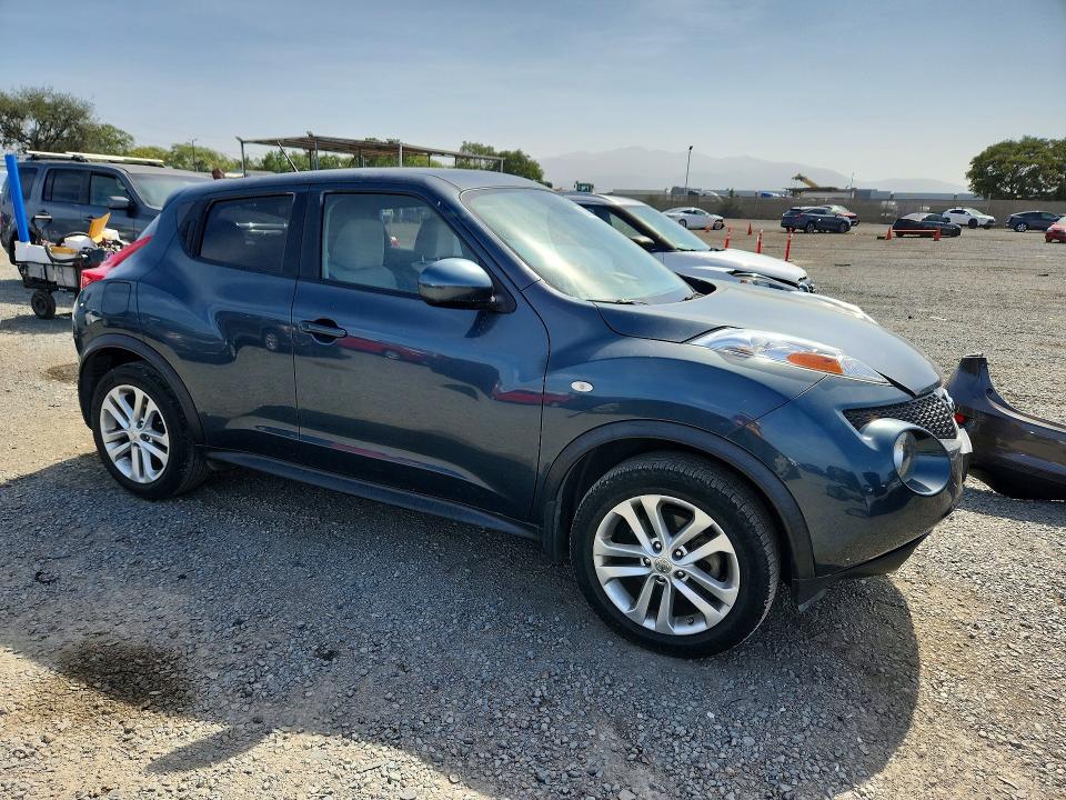 2014 Nissan Juke VIN JN8AF5MRXET354157 COPART salvage auction — MECHANICAL, Ca - Dis/Dlr/Exp Only Clean Title, sold $300 on 2026-07-31 (photo 4)