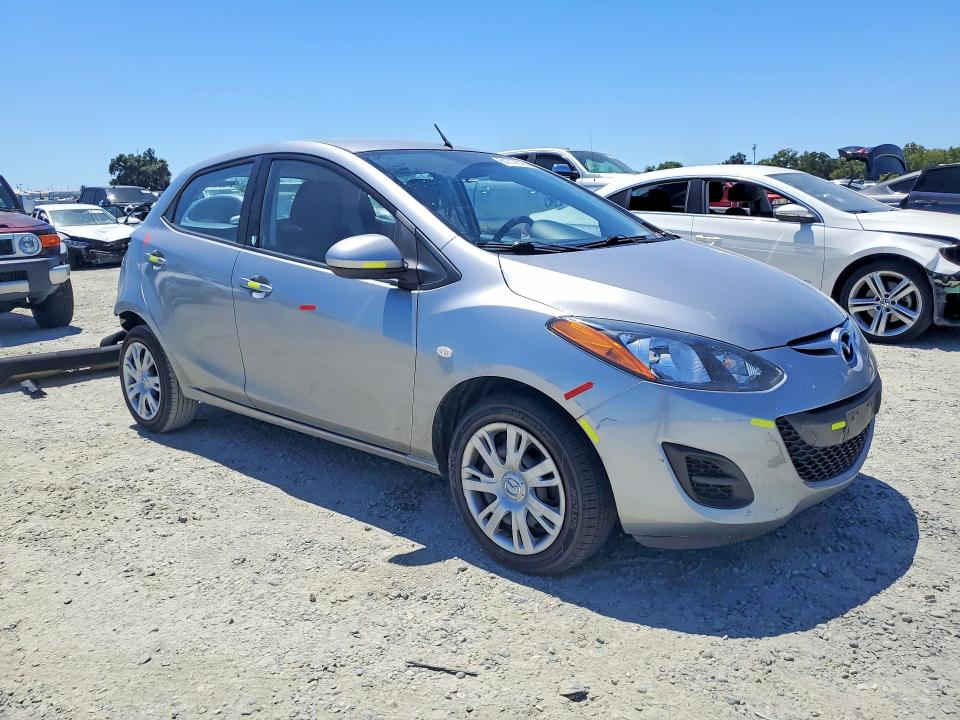 2011 Mazda 2 VIN JM1DE1HZ4B0125534 COPART salvage auction — REAR END, CA - SALVAGE CERTIFICATE, sold $750 on 2026-07-23 (photo 4)
