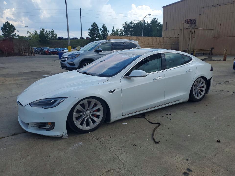 2019 Tesla Model s VIN 5YJSA1E40KF330376 COPART salvage auction — MINOR DENT/SCRATCHES, SC - CERTIFICATE OF TITLE (P), sold $9,800 on 2026-07-24 (photo 1)