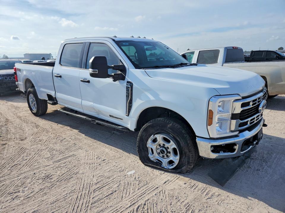 2025 Ford F250 VIN 1FT7W2BT4SEC01437 COPART salvage auction — FRONT END, TX - SALVAGE VEHICLE TITLE, sold $15,000 on 2026-07-28 (photo 4)