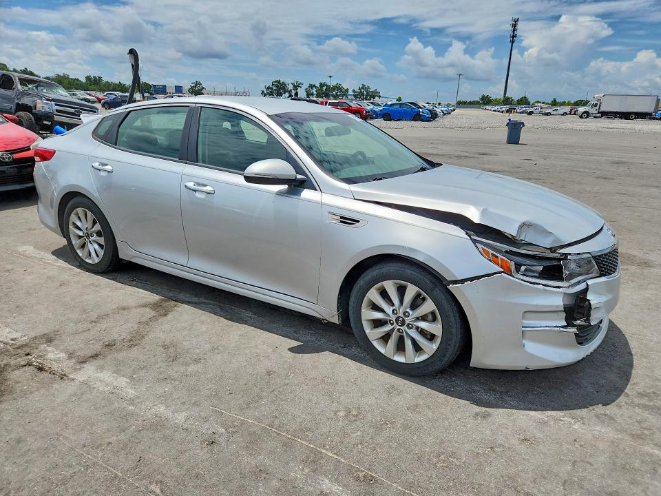 2018 Kia Optima VIN 5XXGT4L37JG262763 COPART salvage auction — FRONT END, FL - CERT OF TITLE SLVG REBUILDABLE, sold $1,150 on 2026-07-27 (photo 4)
