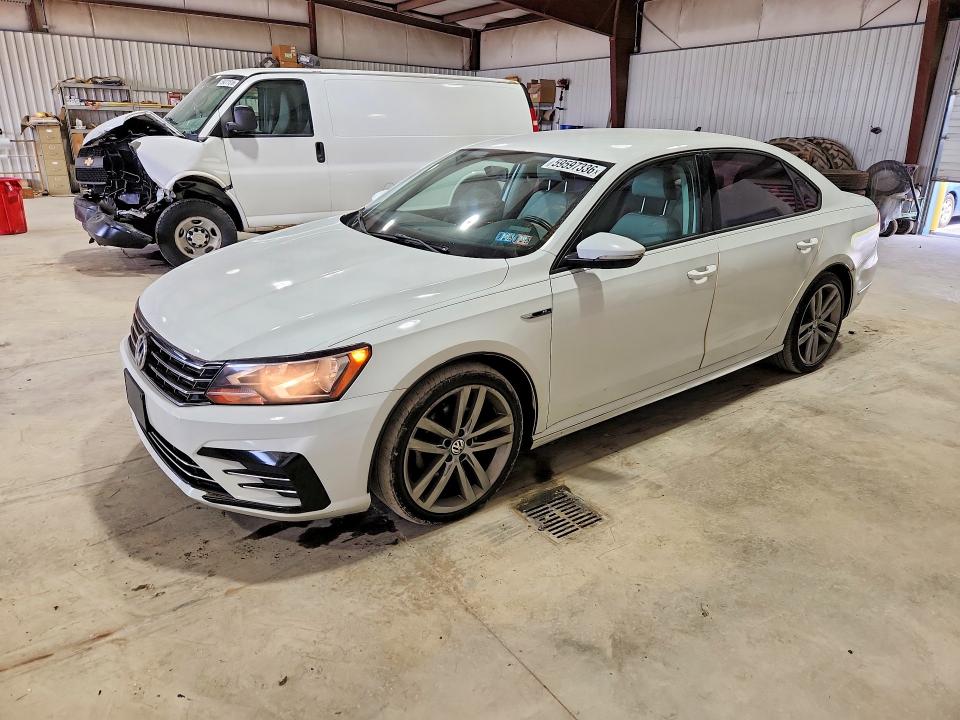 2018 Volkswagen Passat VIN 1VWAA7A39JC008016 COPART salvage auction — MINOR DENT/SCRATCHES, Pa - Cert Of Title (P), sold $4,500 on 2026-08-11 (photo 1)