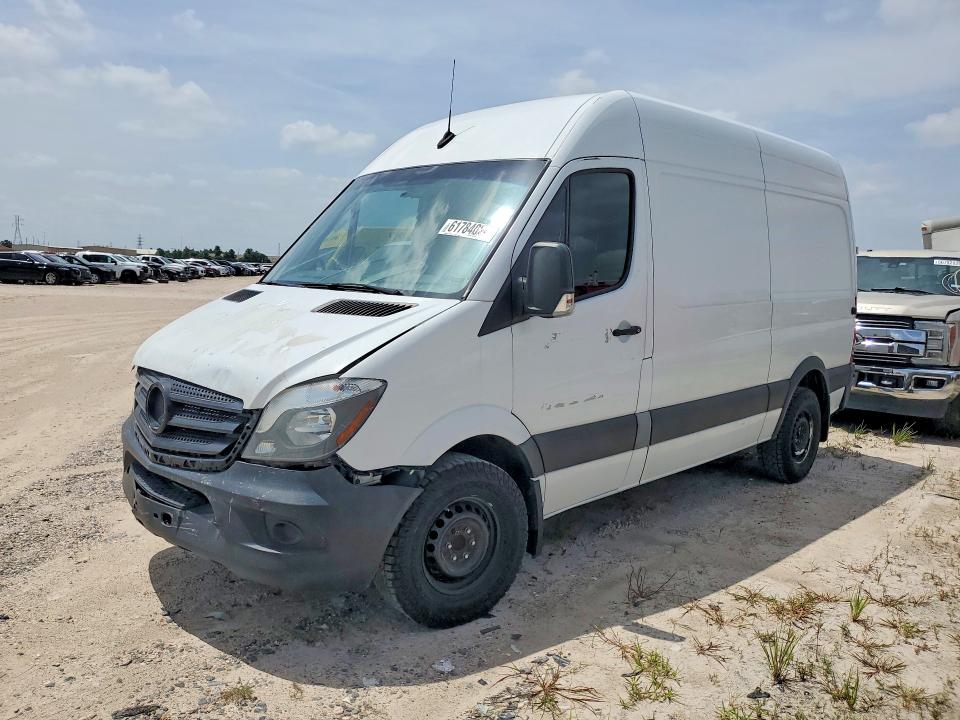 2018 Mercedes-benz Sprinter VIN WD3PE7CD2JP607236 COPART salvage auction — ROLLOVER, Tx - Certificate Of Title, sold $2,000 on 2026-08-03 (photo 1)