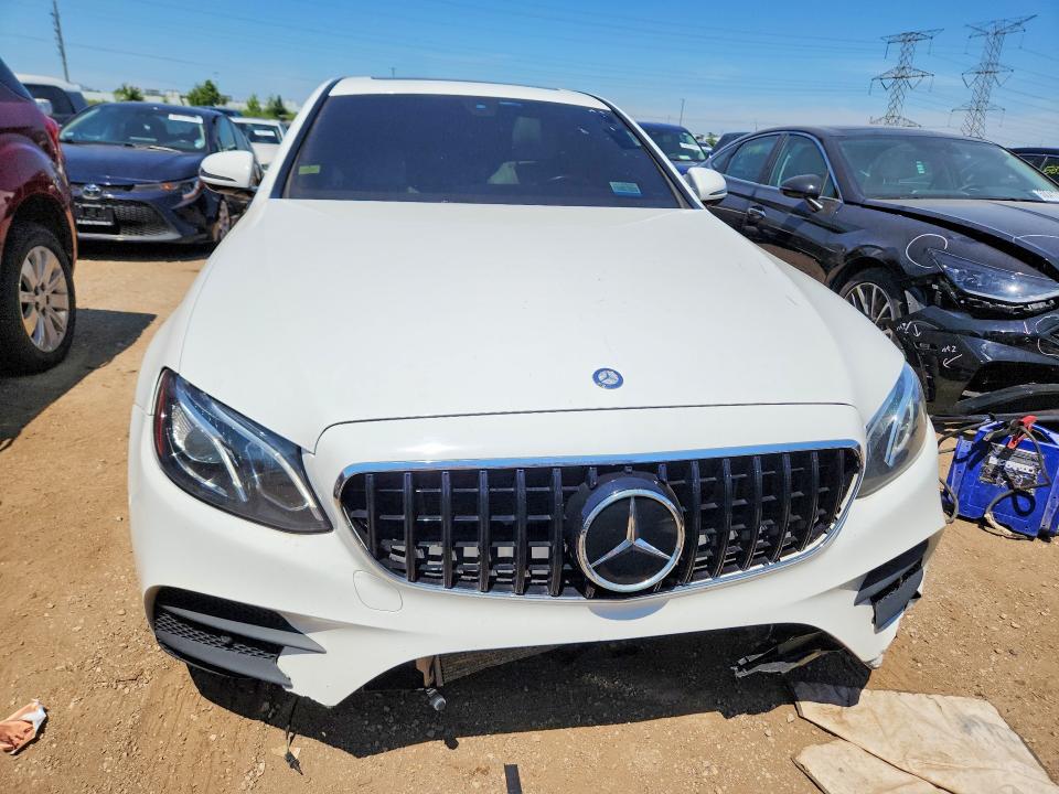 2017 Mercedes-benz E-klasse VIN WDDZF4JB9HA019252 COPART salvage auction — MINOR DENT/SCRATCHES, IL - CERTIFICATE OF TITLE, sold $9,600 on 2026-07-28 (photo 5)