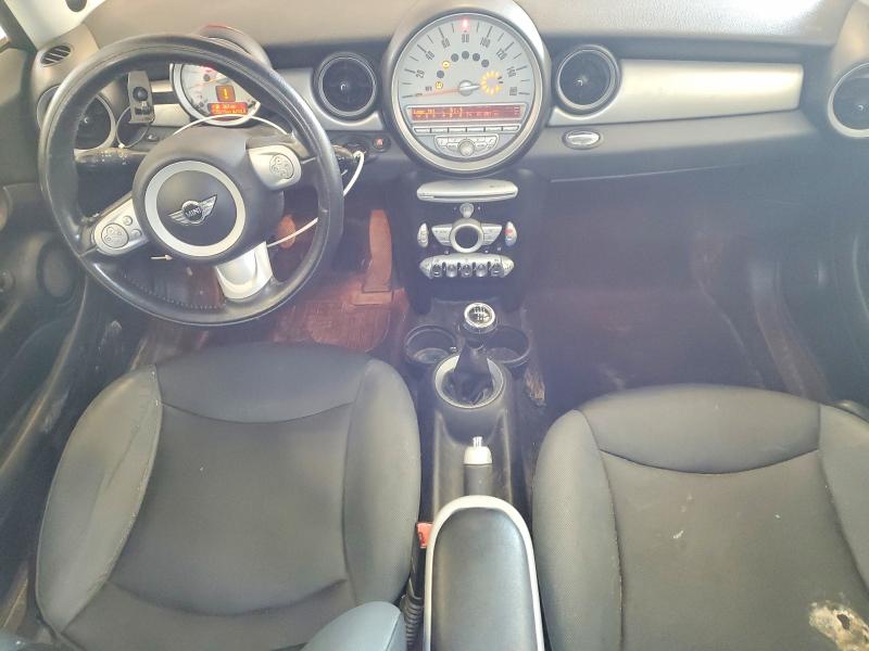 2009 Mini Cooper VIN WMWMF33519TU70314 COPART salvage auction — FRONT END, Mn - Certificate Of Title, sold $70 on 2026-07-20 (photo 8)