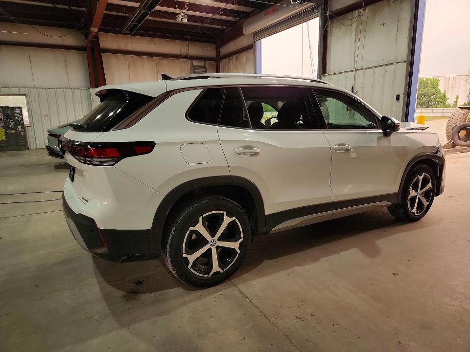 2026 Volkswagen Tiguan VIN 3VVER7RM7TM038421 COPART salvage auction — FRONT END, TX - CERTIFICATE OF TITLE, sold $12,600 on 2026-07-27 (photo 3)