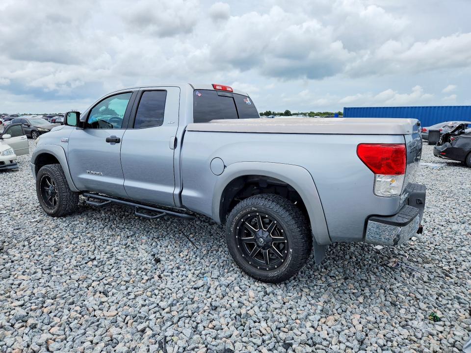2011 Toyota Tundra VIN 5TFRY5F10BX100025 COPART salvage auction — MINOR DENT/SCRATCHES, Fl - Certificate Of Title, sold $3,200 on 2026-07-31 (photo 2)