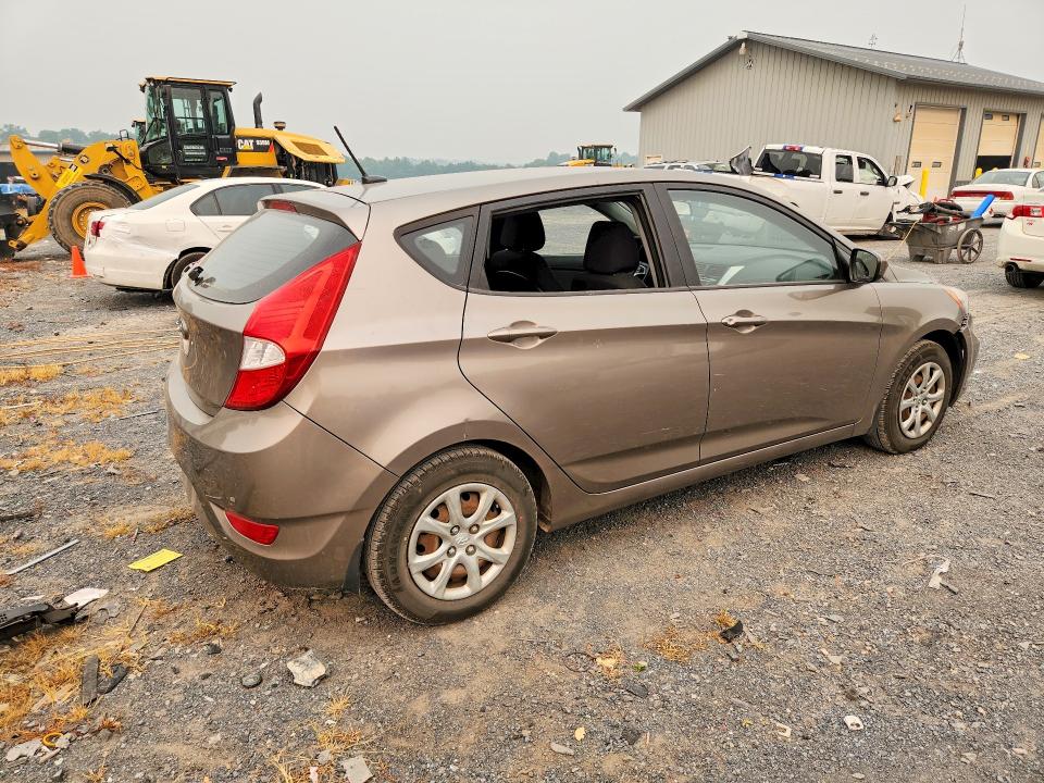2012 Hyundai Accent VIN KMHCT5AE9CU034197 COPART salvage auction — VANDALISM, PA - CERTIFICATE OF SALVAGE, sold $250 on 2026-07-30 (photo 3)