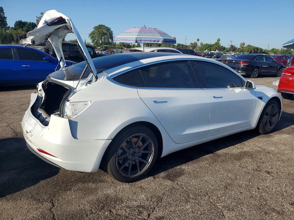 2018 Tesla Model 3 VIN 5YJ3E1EB7JF100047 COPART salvage auction — REAR END, Ca - Salvage Certificate, sold $5,500 on 2026-07-28 (photo 3)