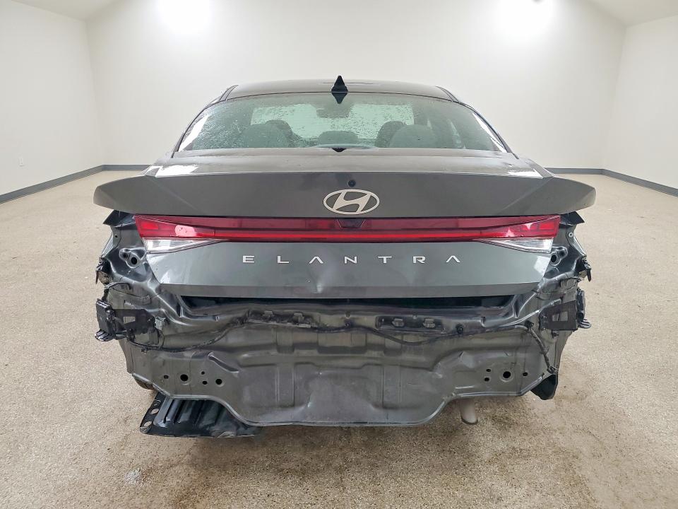 2025 Hyundai Elantra VIN KMHLS4DG0SU905772 COPART salvage auction — REAR END, FL - CERTIFICATE OF TITLE (P), sold $5,200 on 2026-07-13 (photo 6)
