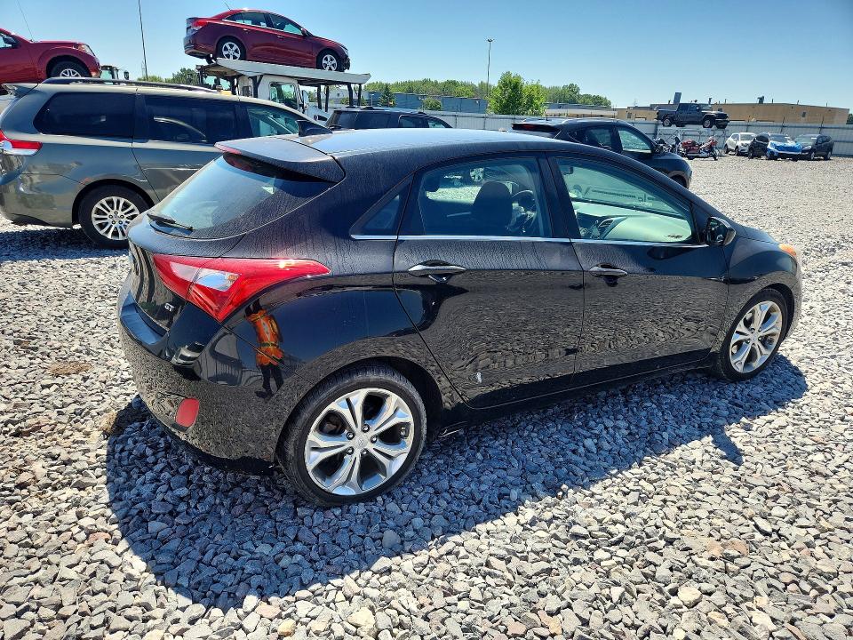 2013 Hyundai Elantra VIN KMHD35LE6DU123793 COPART salvage auction — MINOR DENT/SCRATCHES, WI - JUNKED VEHICLE BILL OF SALE, sold $600 on 2026-07-27 (photo 3)