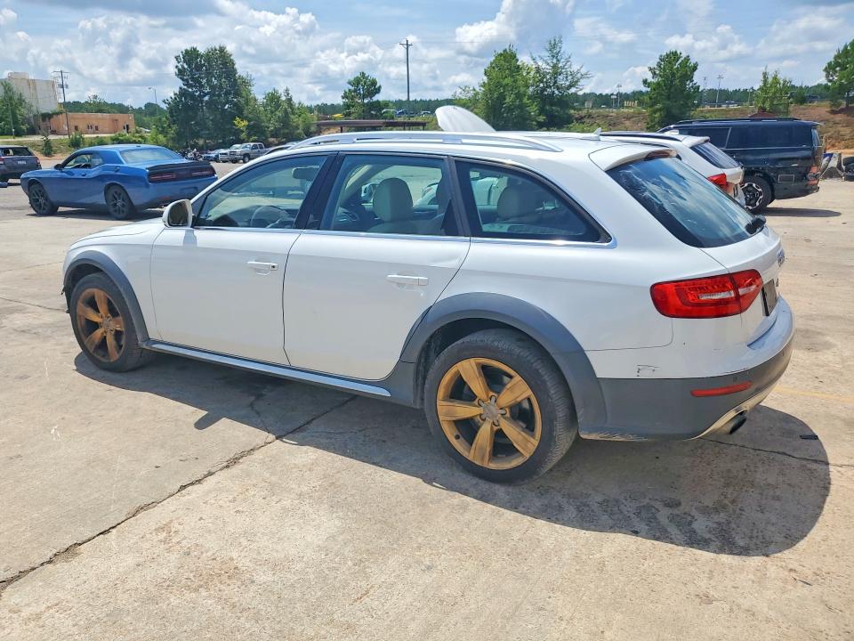 2013 Audi A4 allroad VIN WA1VFAFL2DA167577 COPART salvage auction — NORMAL WEAR, SC - CERTIFICATE OF TITLE (P), sold $300 on 2026-07-31 (photo 2)