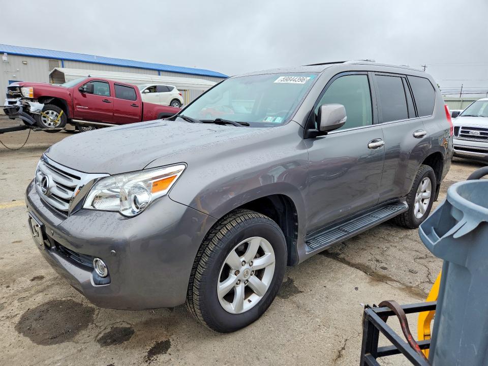 2010 Lexus Gx 460 VIN JTJBM7FX5A5005660 COPART salvage auction — MINOR DENT/SCRATCHES, Pa - Certificate Of Salvage, sold $10,100 on 2026-07-14 (photo 1)