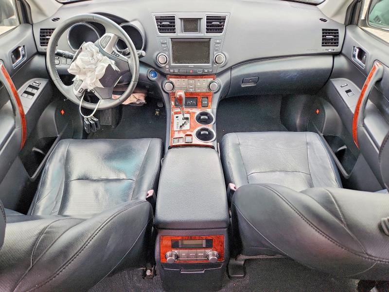 2011 Toyota Highlander hybrid VIN JTEDC3EH6B2003559 COPART salvage auction — FRONT END, PA - CERT OF TITLE, sold $1,400 on 2026-07-17 (photo 8)
