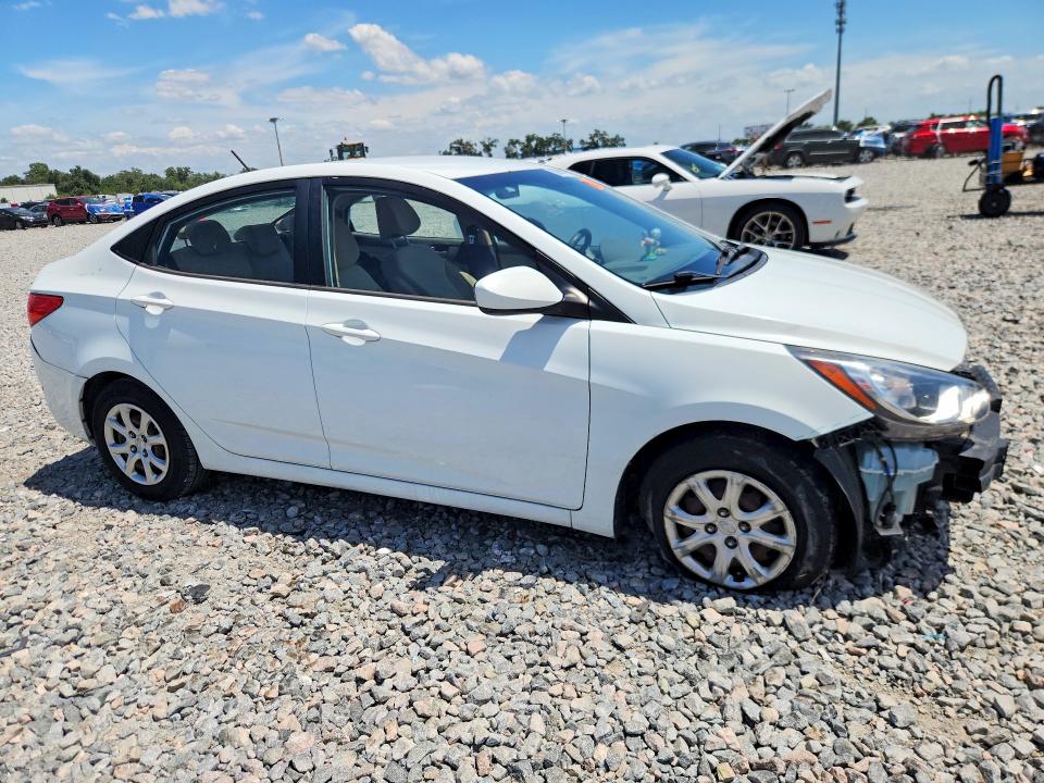 2014 Hyundai Accent VIN KMHCT4AE4EU757095 COPART salvage auction — FRONT END, Fl - Cert Of Title Slvg Rebuildable, sold $525 on 2026-07-13 (photo 4)