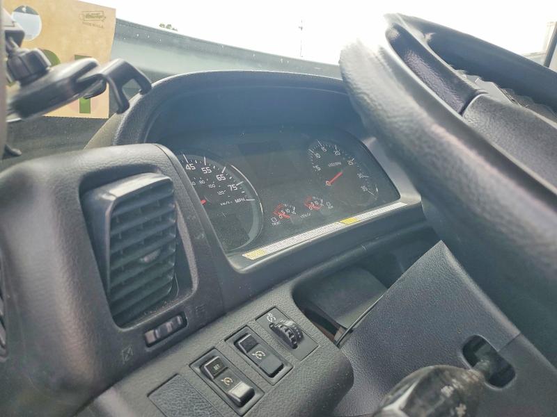 2019 Hino Hino 338 VIN 5PVNV8JV9K4S58884 COPART salvage auction — FRONT END, OH - CERT OF TITLE-SALVAGE, sold $4,300 on 2026-07-23 (photo 8)