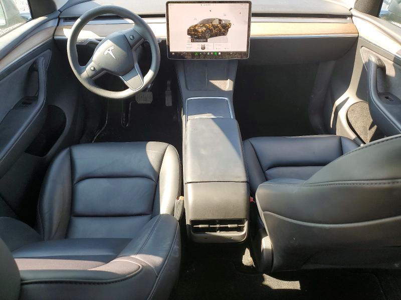 2025 Tesla Model y VIN 7SAYGDEE9SF275268 COPART salvage auction — SIDE, ON - PERMIT NO BRAND - UNFIT, sold $9,500 on 2026-07-23 (photo 8)