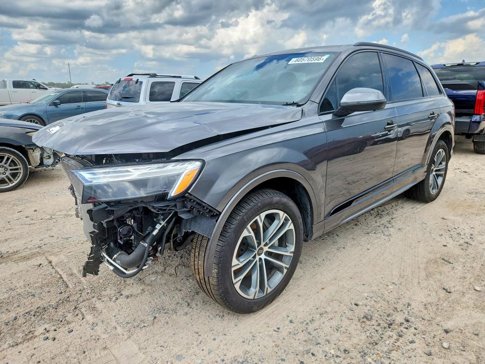 2025 Audi Q7 VIN WA1LCBF72SD003203 — COPART salvage auction photo