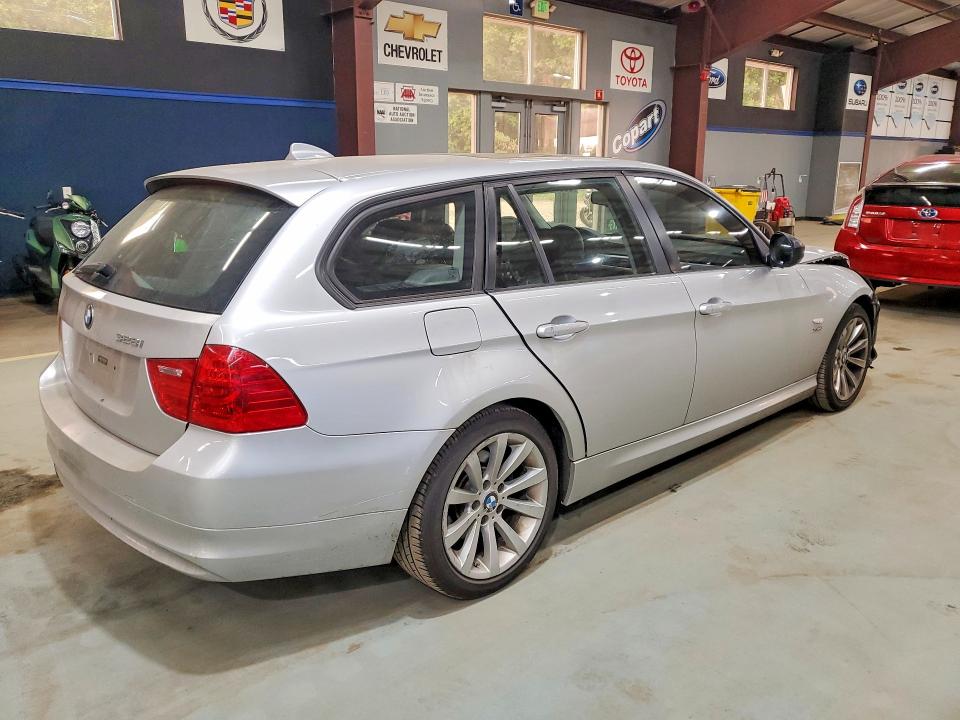 2012 BMW 3er VIN WBAUU3C51CA951317 COPART salvage auction — FRONT END, CT - CERT OF TITLE-PARTS ONLY SALVA, sold $625 on 2026-07-30 (photo 3)