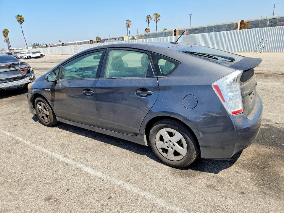 2011 Toyota Prius VIN JTDKN3DU2B0257737 COPART salvage auction — MECHANICAL, Ca - Dis/Dlr/Exp Only Clean Title, sold $450 on 2026-07-31 (photo 2)