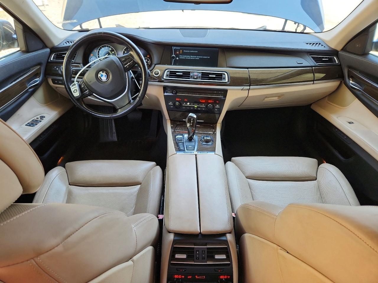 2012 BMW 7er VIN WBAKC8C56CC436535 COPART salvage auction — Normal Wear, SC - CERT OF TITLE-SALVAGE WATER (P), sold $3,000 on 2026-09-10 (photo 8)