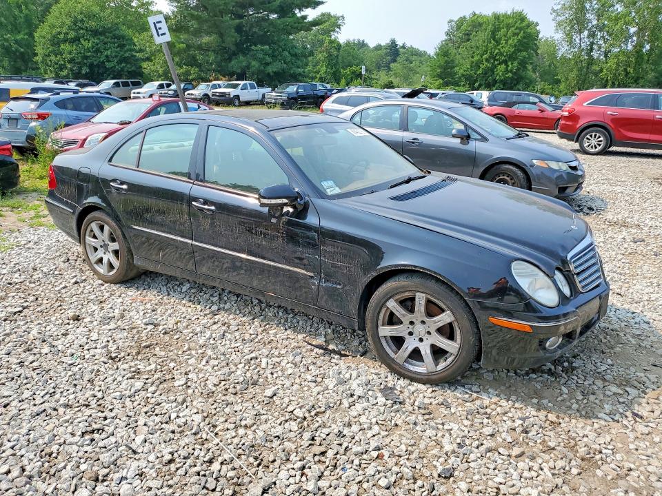 2007 Mercedes-benz E-class VIN WDBUF87X97X219511 COPART salvage auction — SIDE, MA - CERT OF TITLE-RECONSTRCTD COLL, sold $375 on 2026-07-24 (photo 4)
