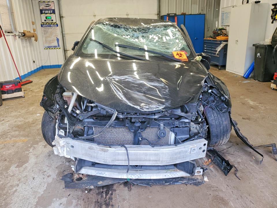 2018 Toyota C-hr VIN NMTKHMBX6JR040762 COPART salvage auction — ROLLOVER, ME - CERT OF TITLE-SALVAGE COLLISIO (P), sold $90 on 2026-07-23 (photo 5)