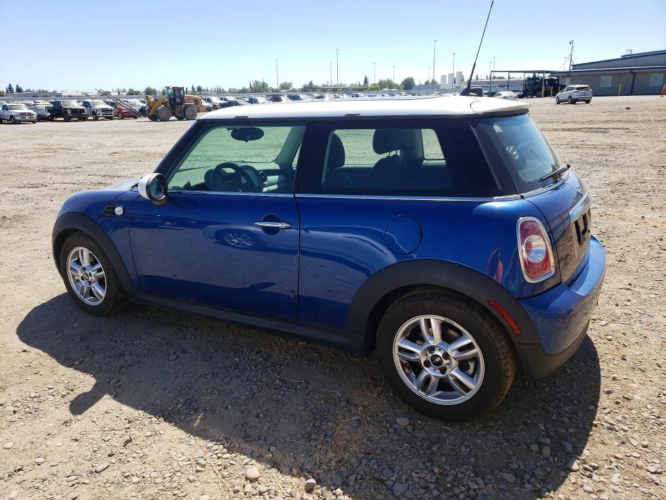 2013 Mini Cooper VIN WMWSU3C52DT374150 COPART salvage auction — MINOR DENT/SCRATCHES, CA - DIS/DLR/EXP APP FOR DUP CLEAN, sold $175 on 2026-07-21 (photo 2)
