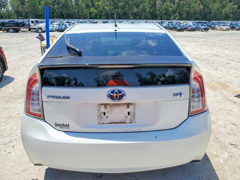 2012 Toyota Prius VIN JTDKN3DU1C1485353 COPART salvage auction — MINOR DENT/SCRATCHES, FL - CERTIFICATE OF TITLE, sold $900 on 2026-07-21 (photo 6)