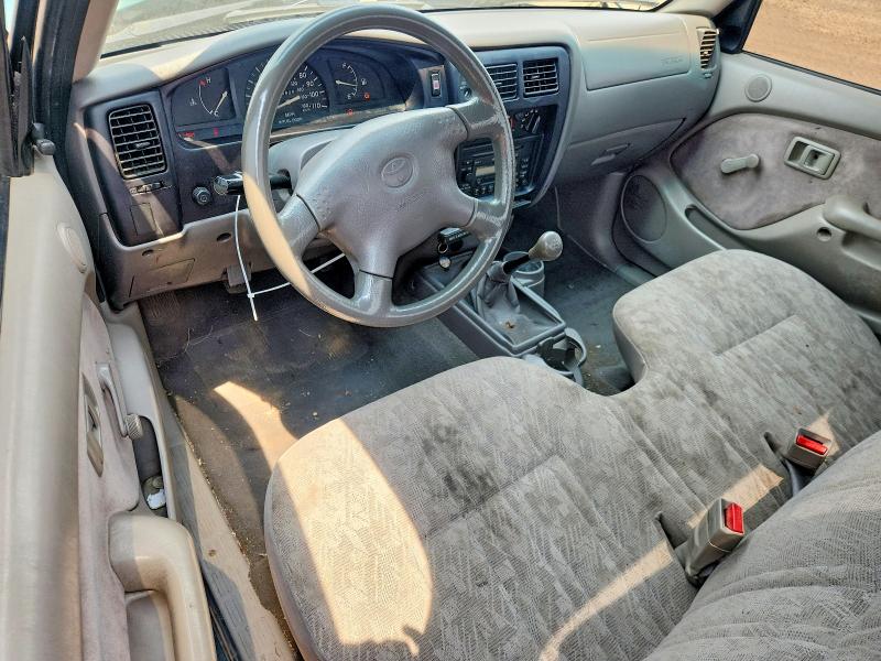 2001 Toyota Tacoma VIN 5TENL42N91Z879352 COPART salvage auction — FRONT END, Il - Certificate Of Title, sold $1,700 on 2026-07-22 (photo 8)