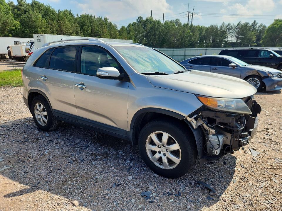2013 Kia Sorento VIN 5XYKT4A61DG366320 COPART salvage auction — FRONT END, Va - Certificate Of Title, sold $1,150 on 2026-07-27 (photo 4)