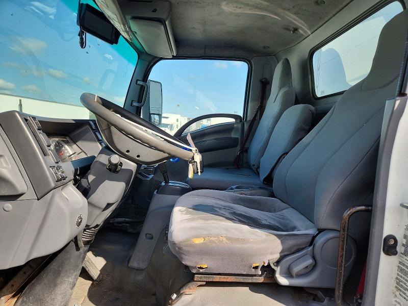 2020 Isuzu Npr VIN JALE5W165L7303749 COPART salvage auction — MINOR DENT/SCRATCHES, Fl - Certificate Of Title, sold $8,100 on 2026-07-28 (photo 7)